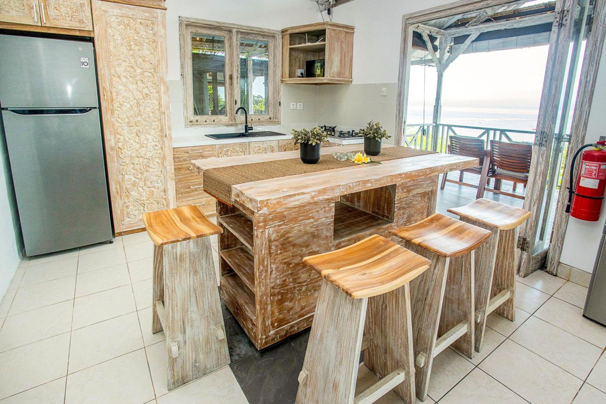 Villa Lanie Lembongan Екстер'єр фото