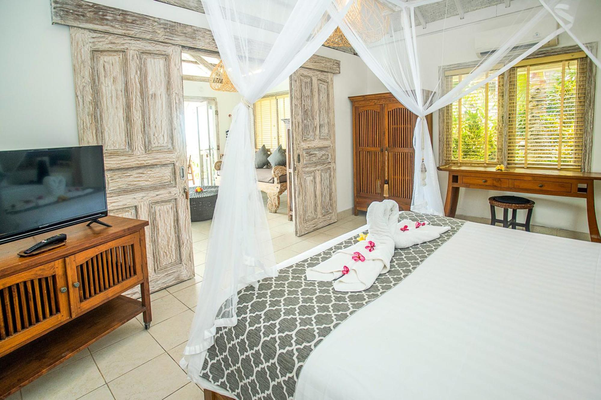 Villa Lanie Lembongan Екстер'єр фото