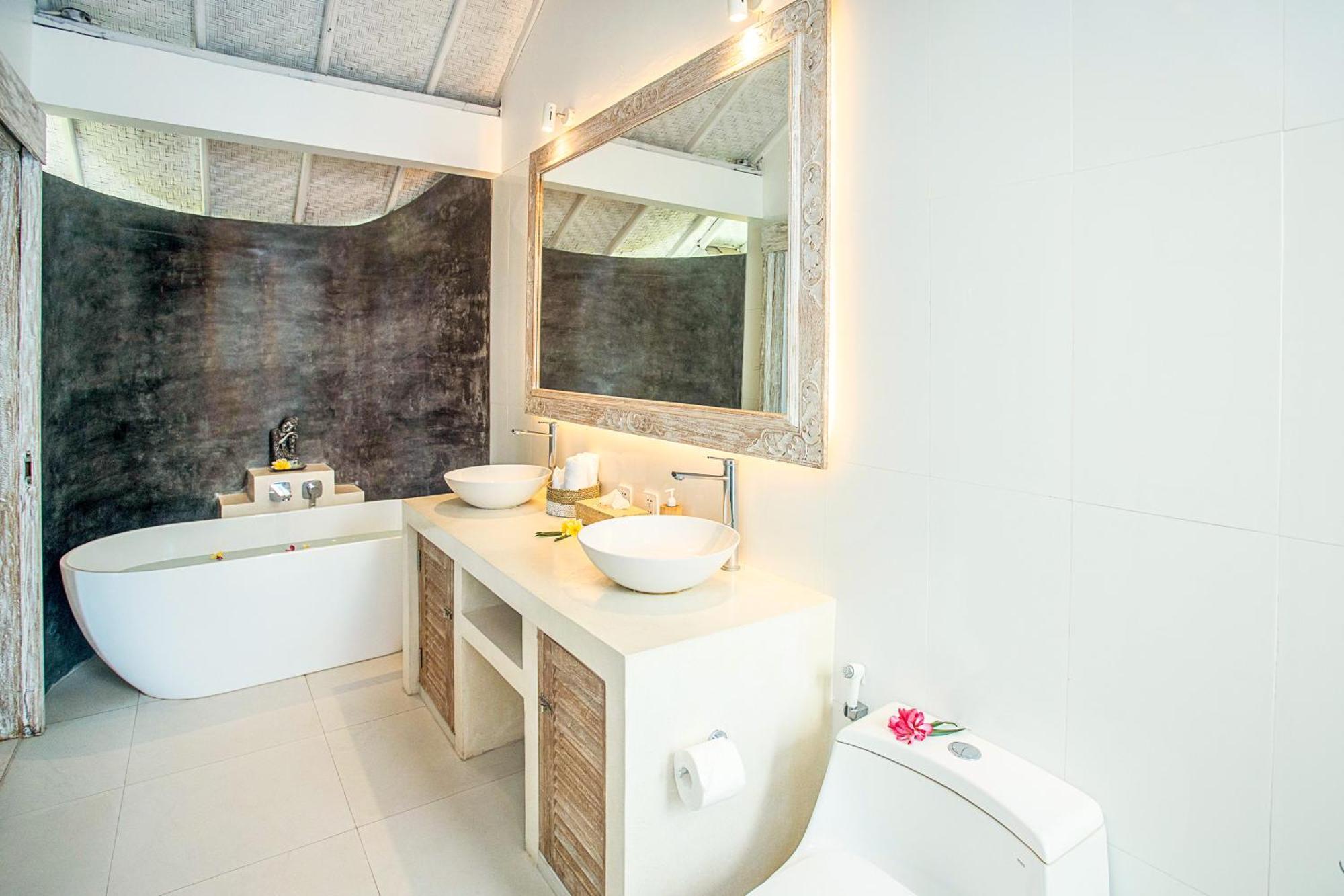 Villa Lanie Lembongan Екстер'єр фото
