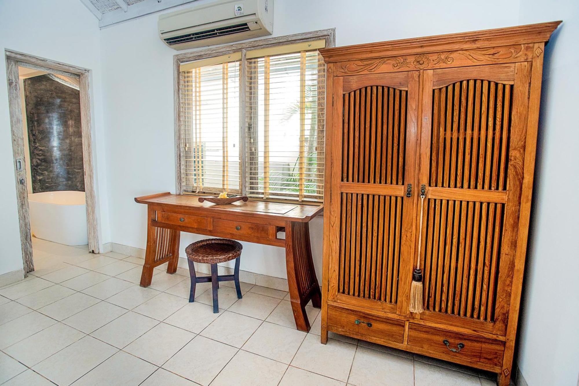 Villa Lanie Lembongan Екстер'єр фото